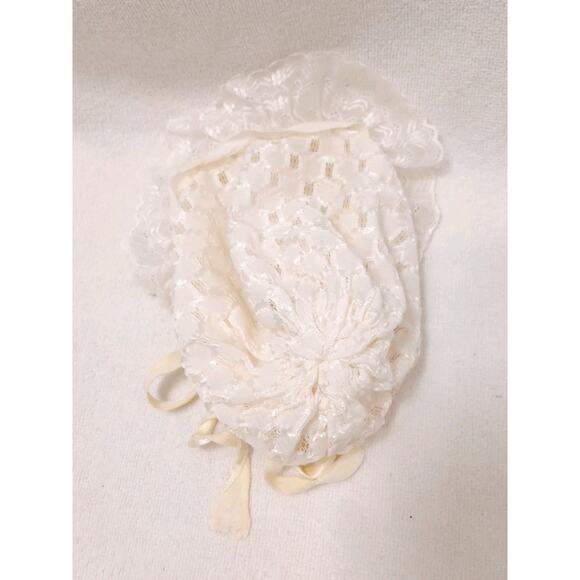 Antique Baby Bonnet Size Small Ivory Ruffled Lace Light Yellow Infant 0-2 Months - Picture 9 of 16
